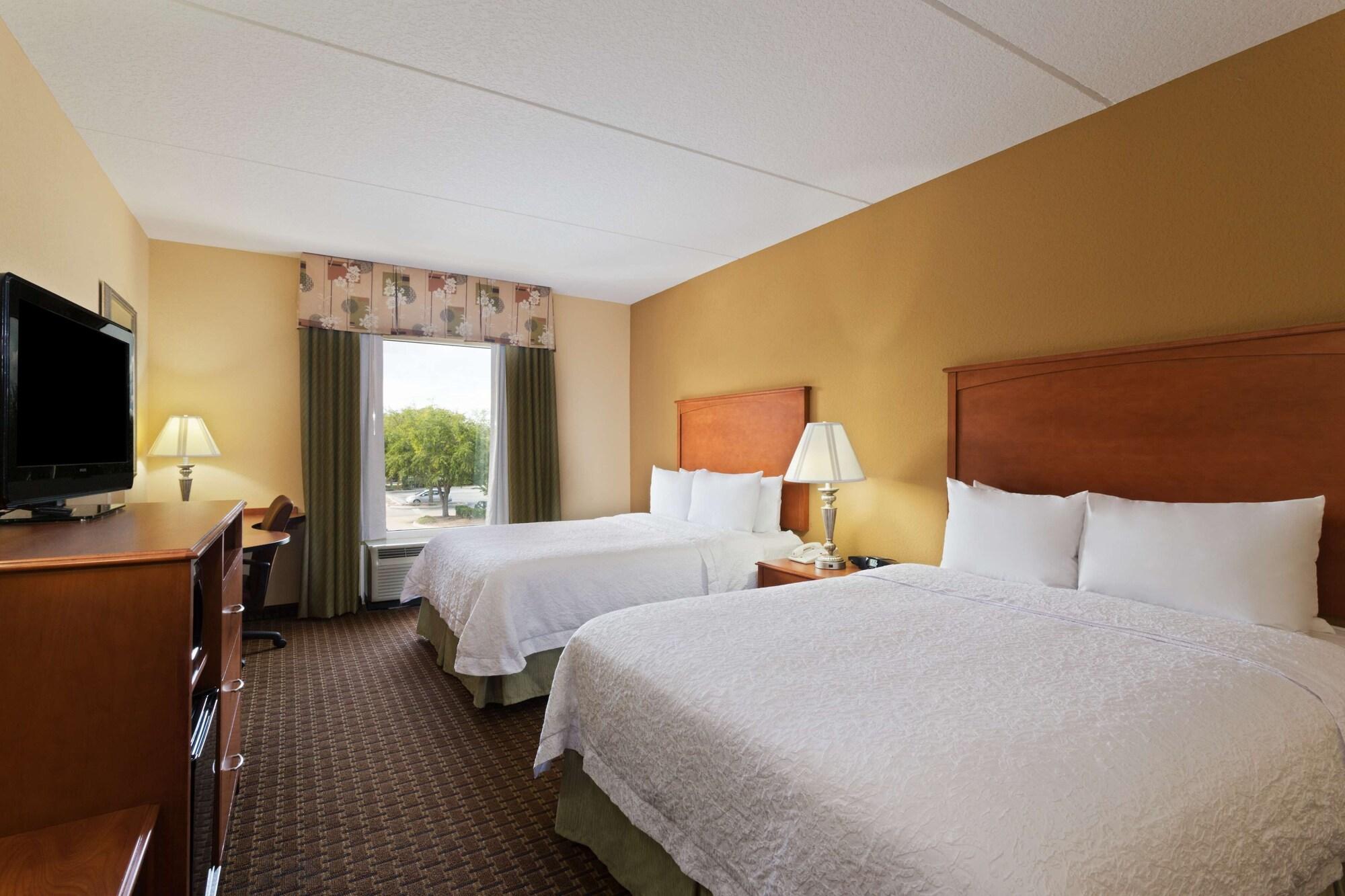 Hampton Inn Leesburg Tavares Bagian luar foto
